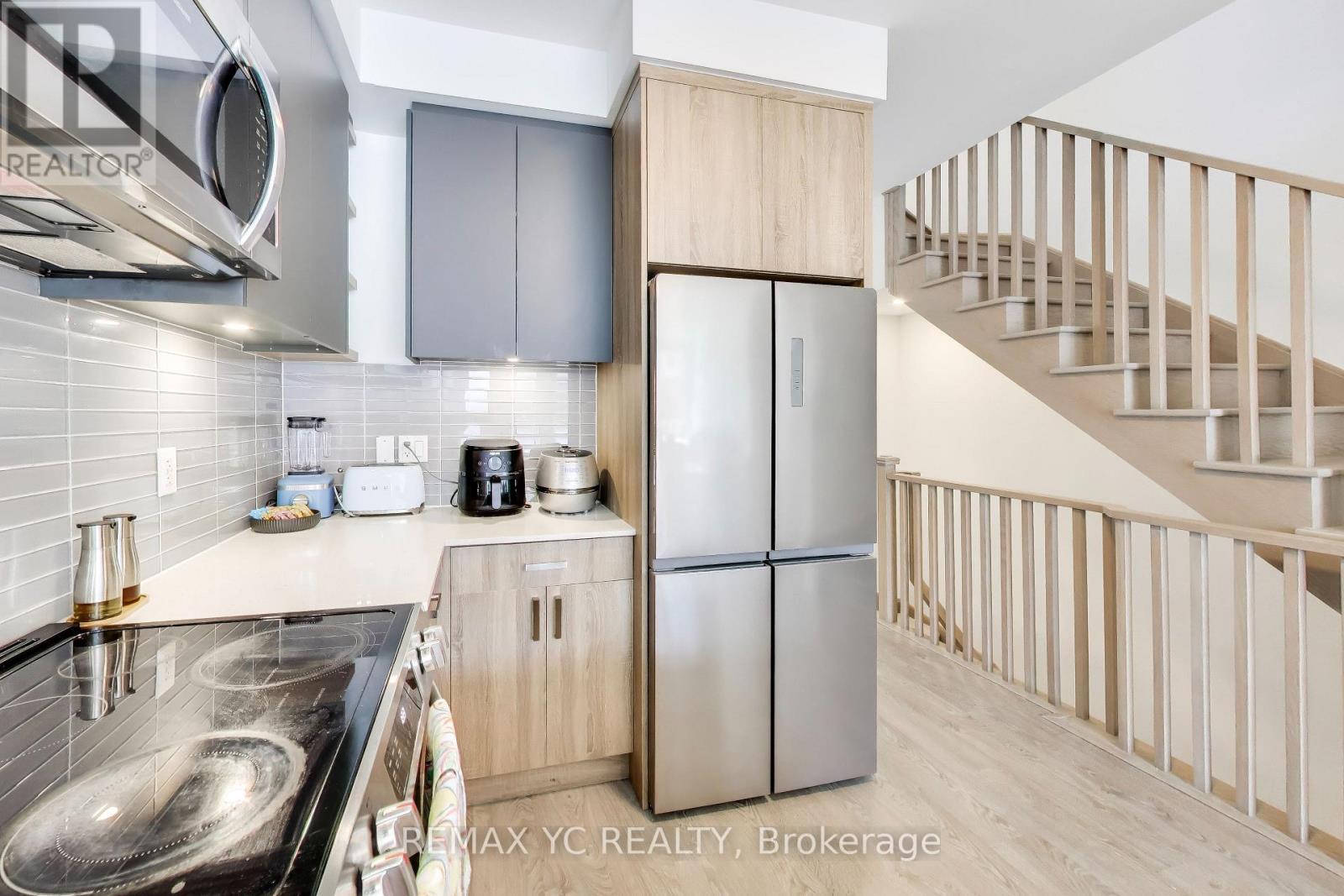 18 Deep Roots Terrace, Toronto, ON