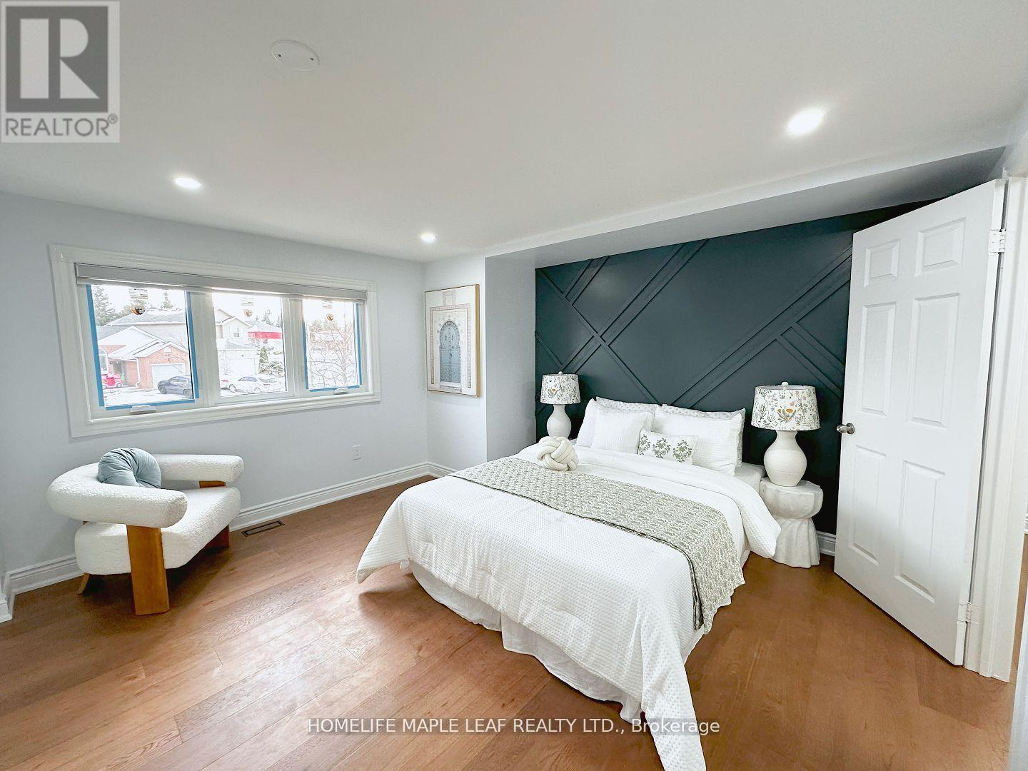 498 Bankside Drive, Kitchener, ON