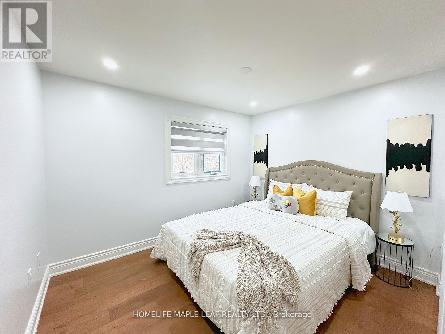 498 Bankside Drive, Kitchener, ON