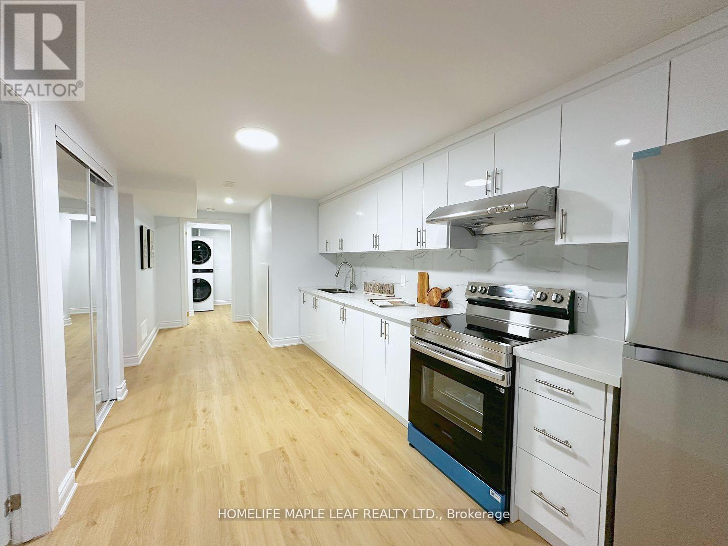 498 Bankside Drive, Kitchener, ON