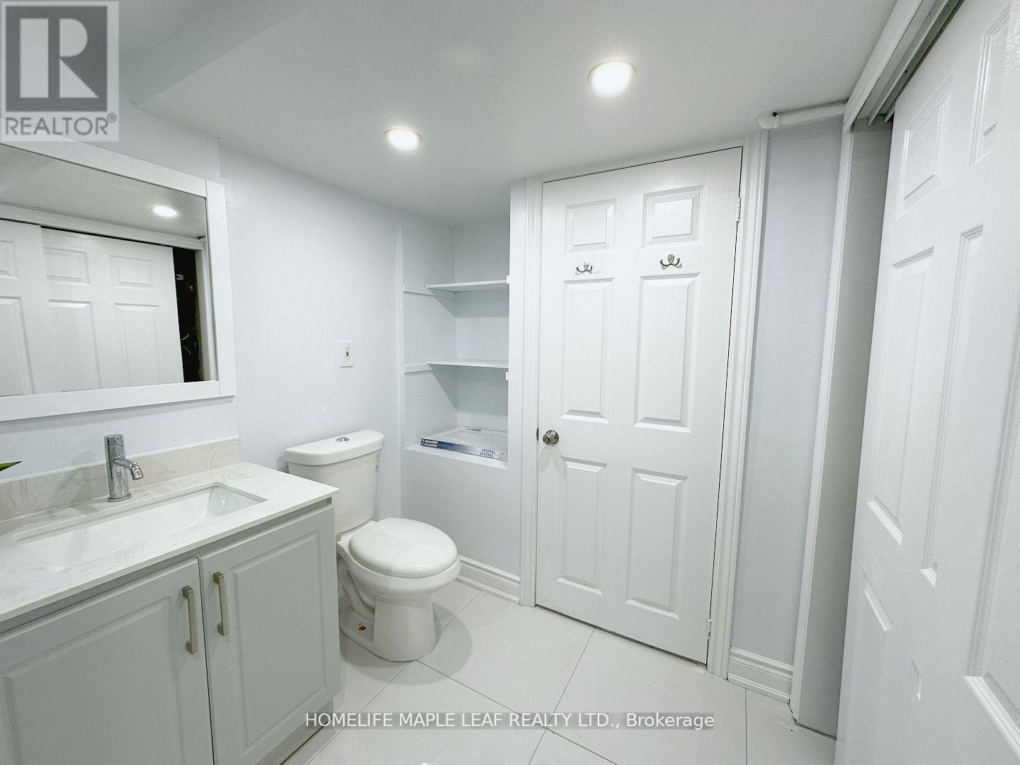 498 Bankside Drive, Kitchener, ON