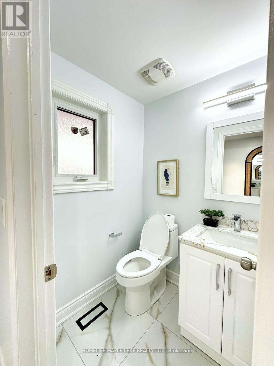498 Bankside Drive, Kitchener, ON