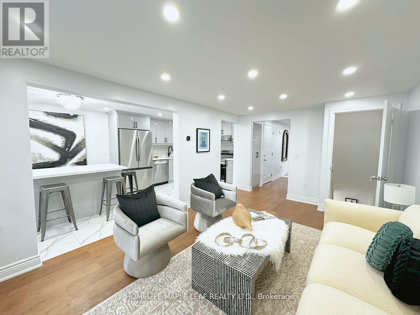 498 Bankside Drive, Kitchener, ON