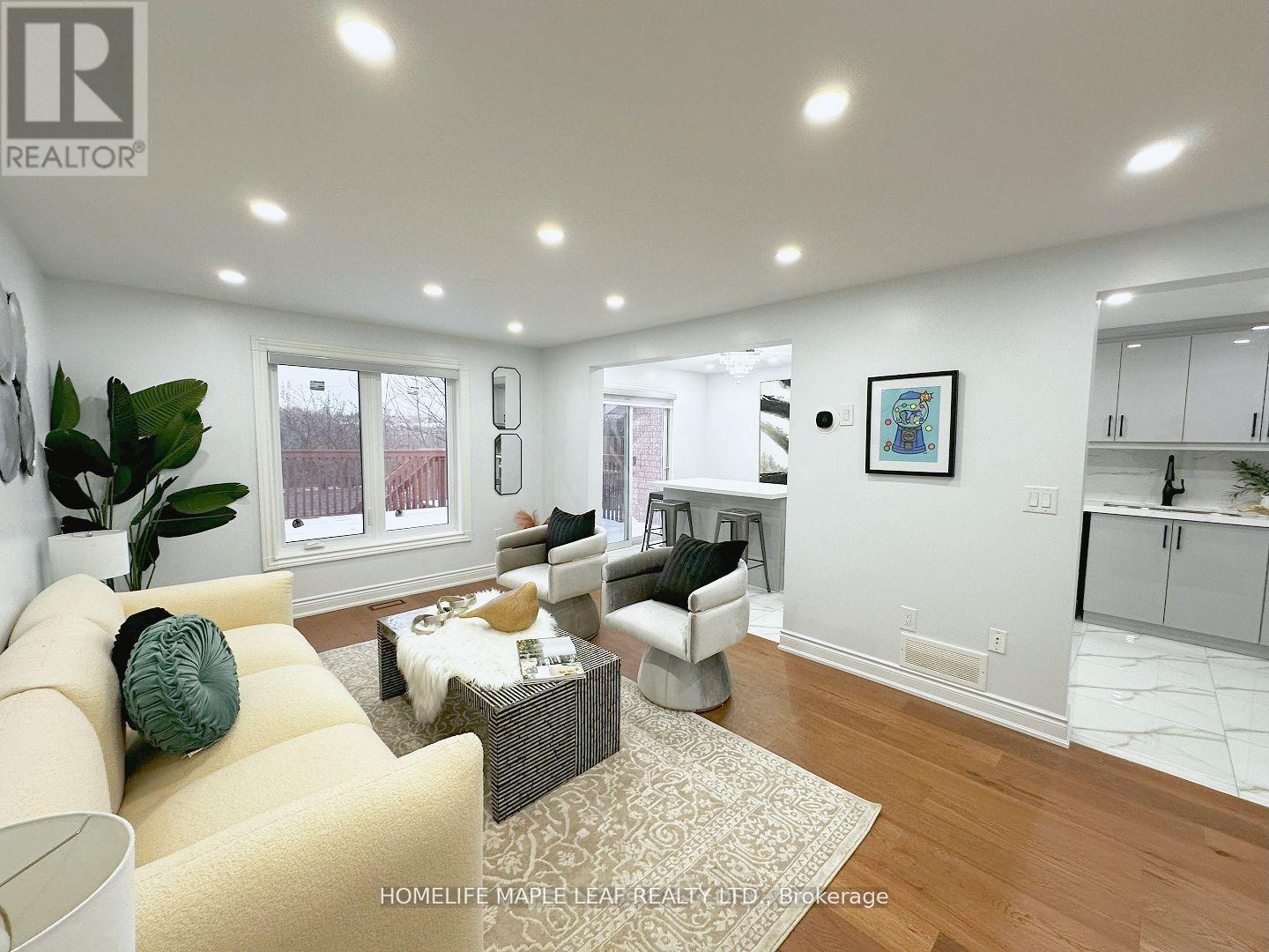 498 Bankside Drive, Kitchener, ON
