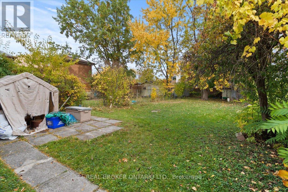 1097 Enola Avenue, Mississauga, ON