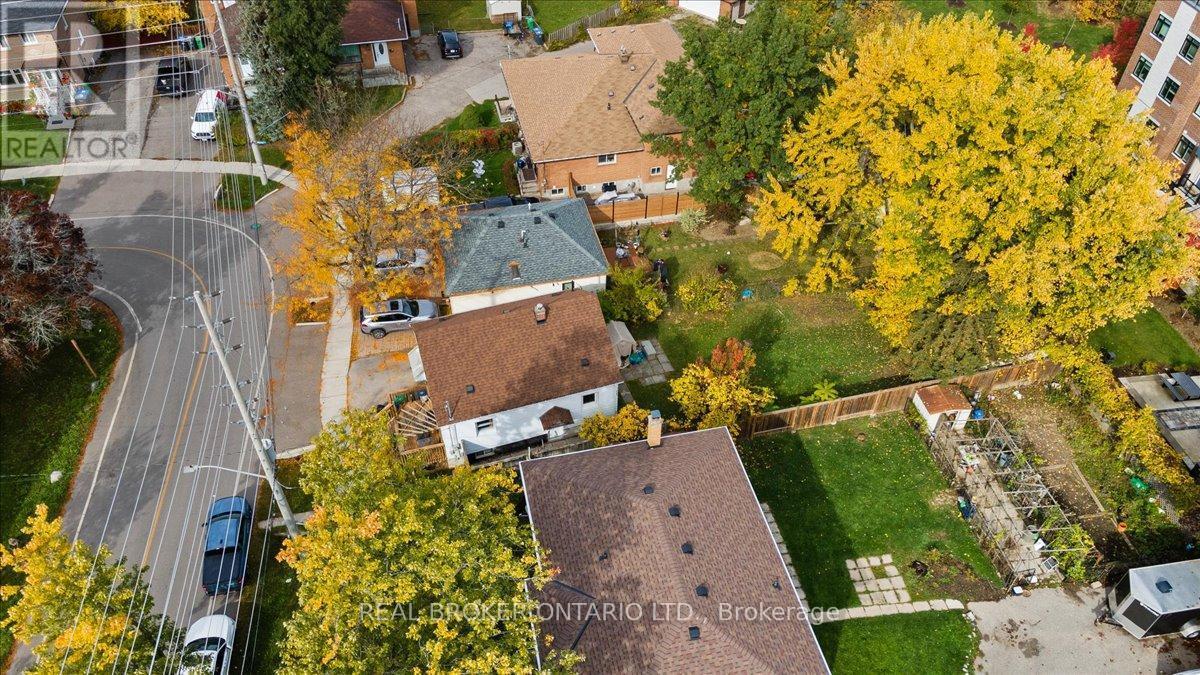 1097 Enola Avenue, Mississauga, ON