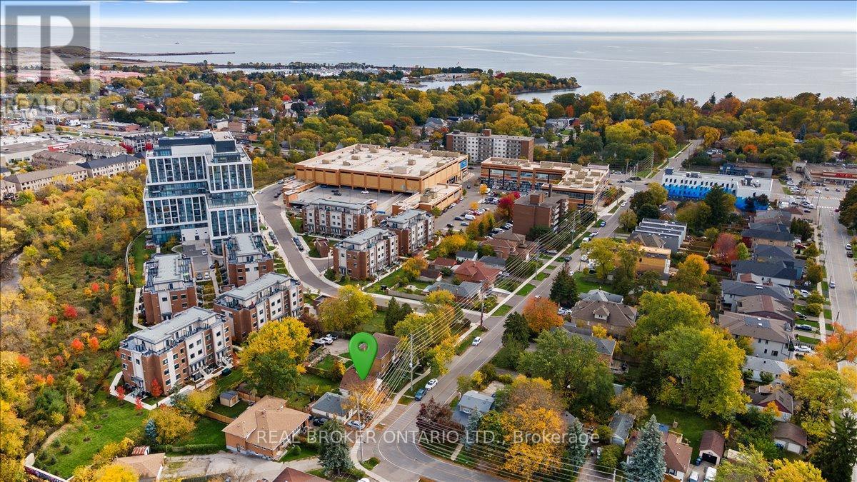 1097 Enola Avenue, Mississauga, ON