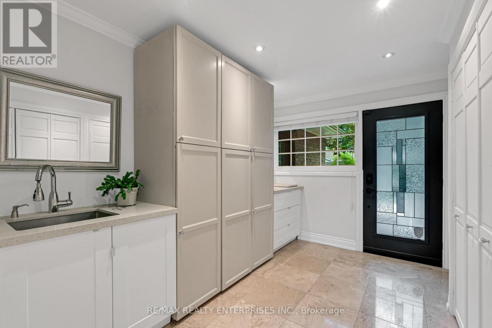 2084 Obeck Crescent, Mississauga, ON - Indoor Photo Showing Other Room