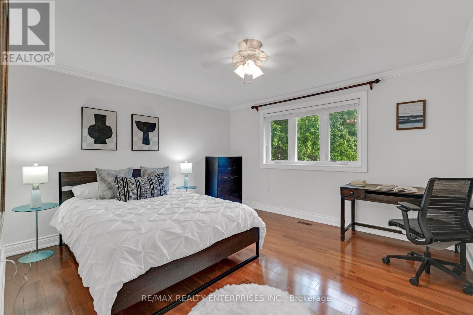 2084 Obeck Crescent, Mississauga, ON - Indoor Photo Showing Bedroom