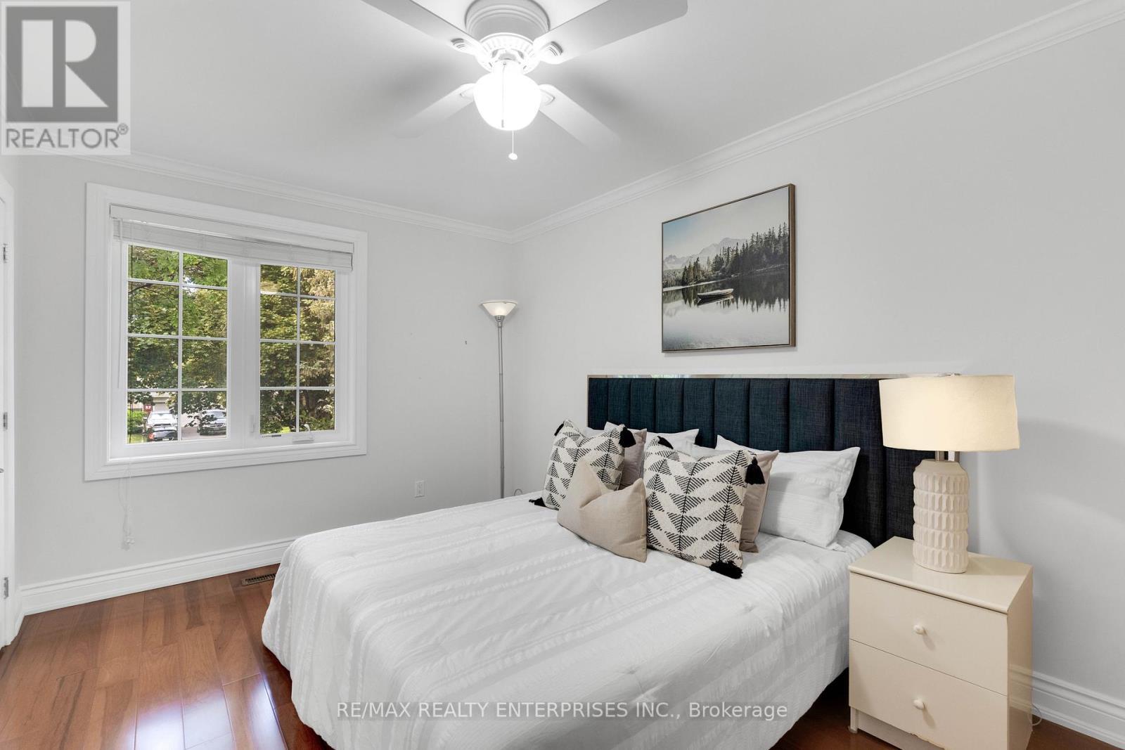 2084 Obeck Crescent, Mississauga, ON - Indoor Photo Showing Bedroom