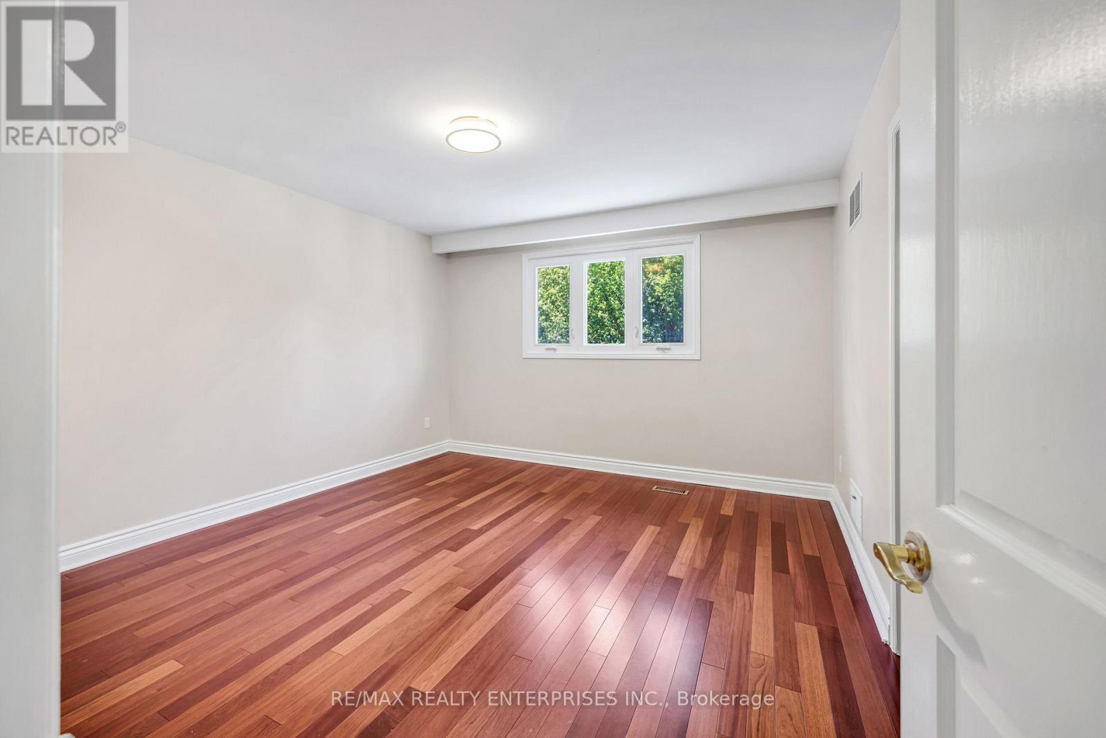 2477 Catherine Jean Lane, Mississauga, ON
