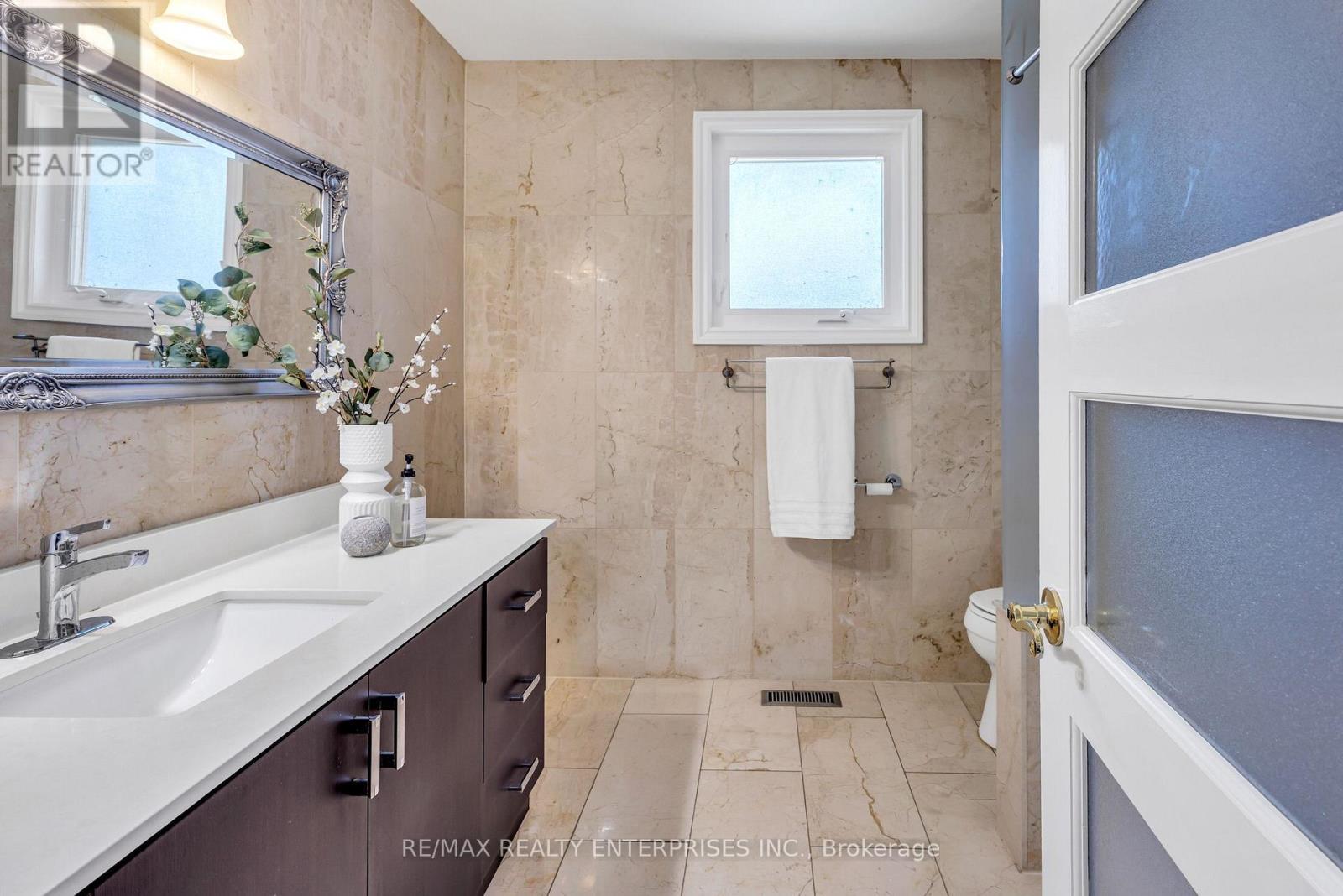 2477 Catherine Jean Lane, Mississauga, ON