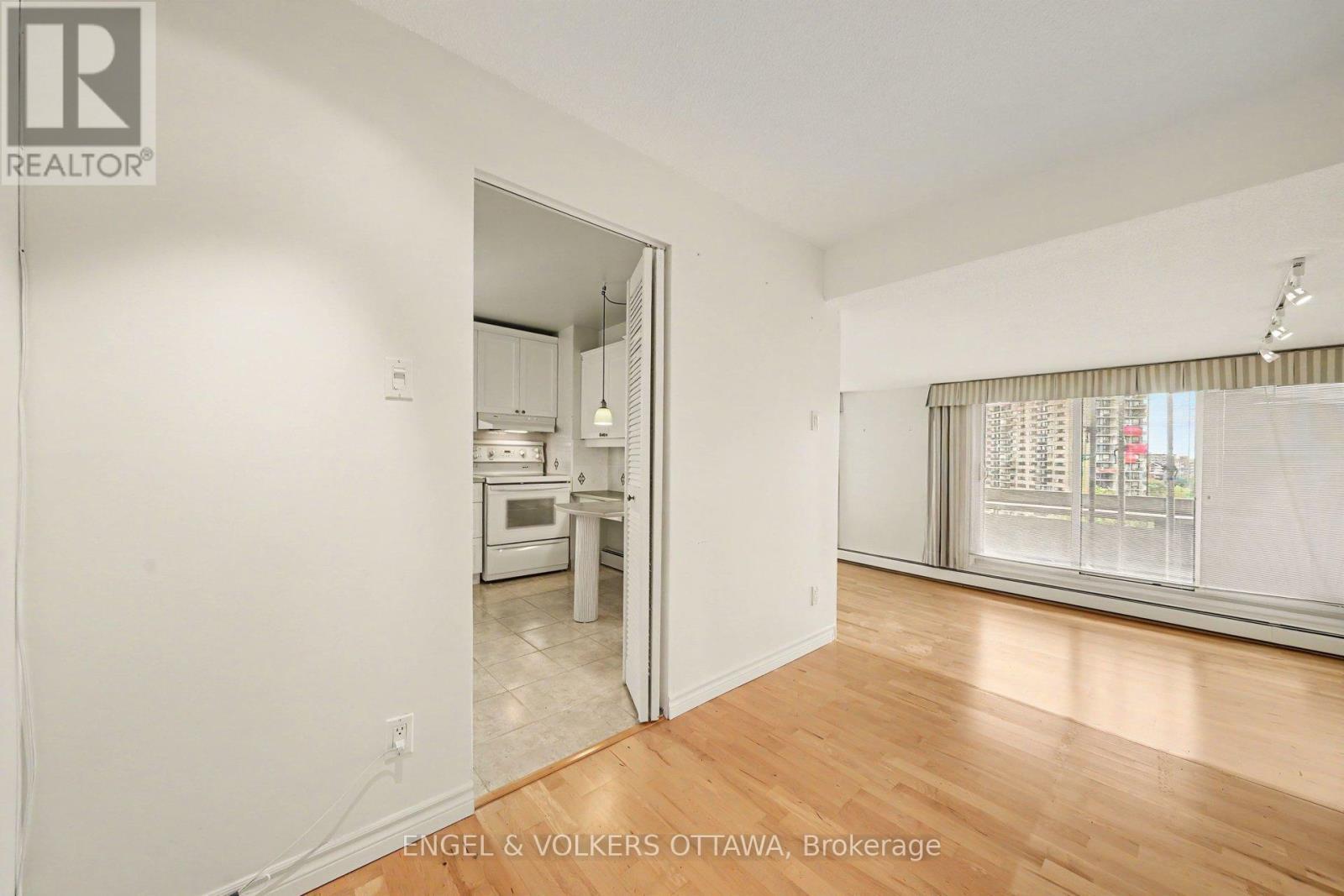 1206 - 1171 Ambleside Drive, Ottawa, ON