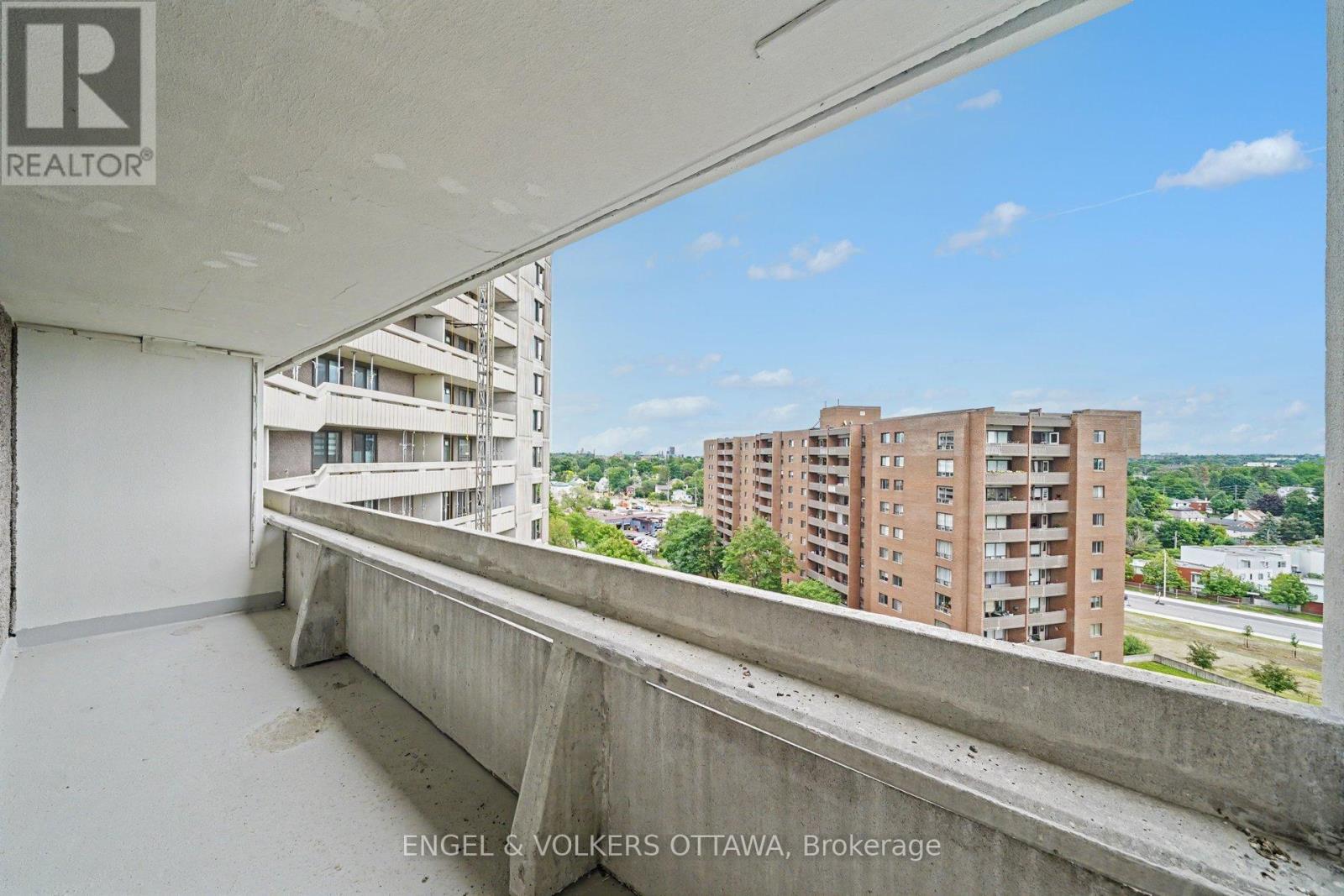1206 - 1171 Ambleside Drive, Ottawa, ON