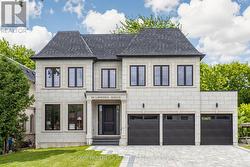 160 LAWRENCE AVENUE Richmond Hill, ON L4C 1Z5