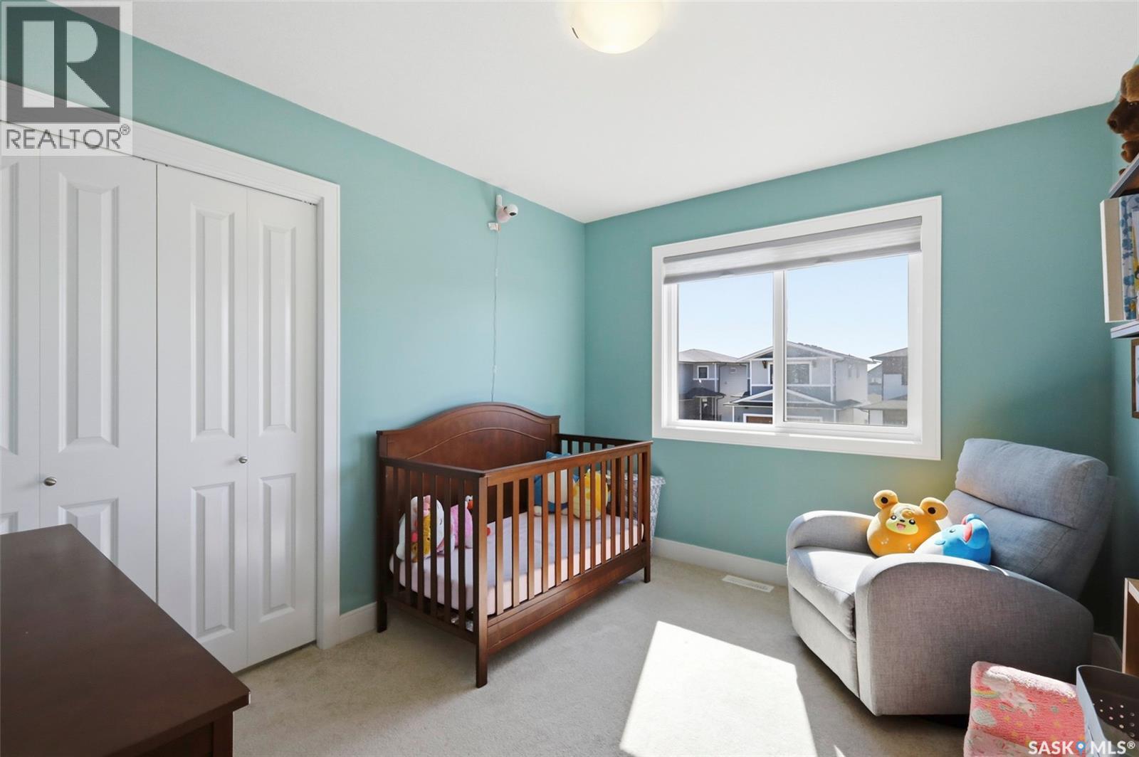 263 Skopik Crescent, Saskatoon, SK
