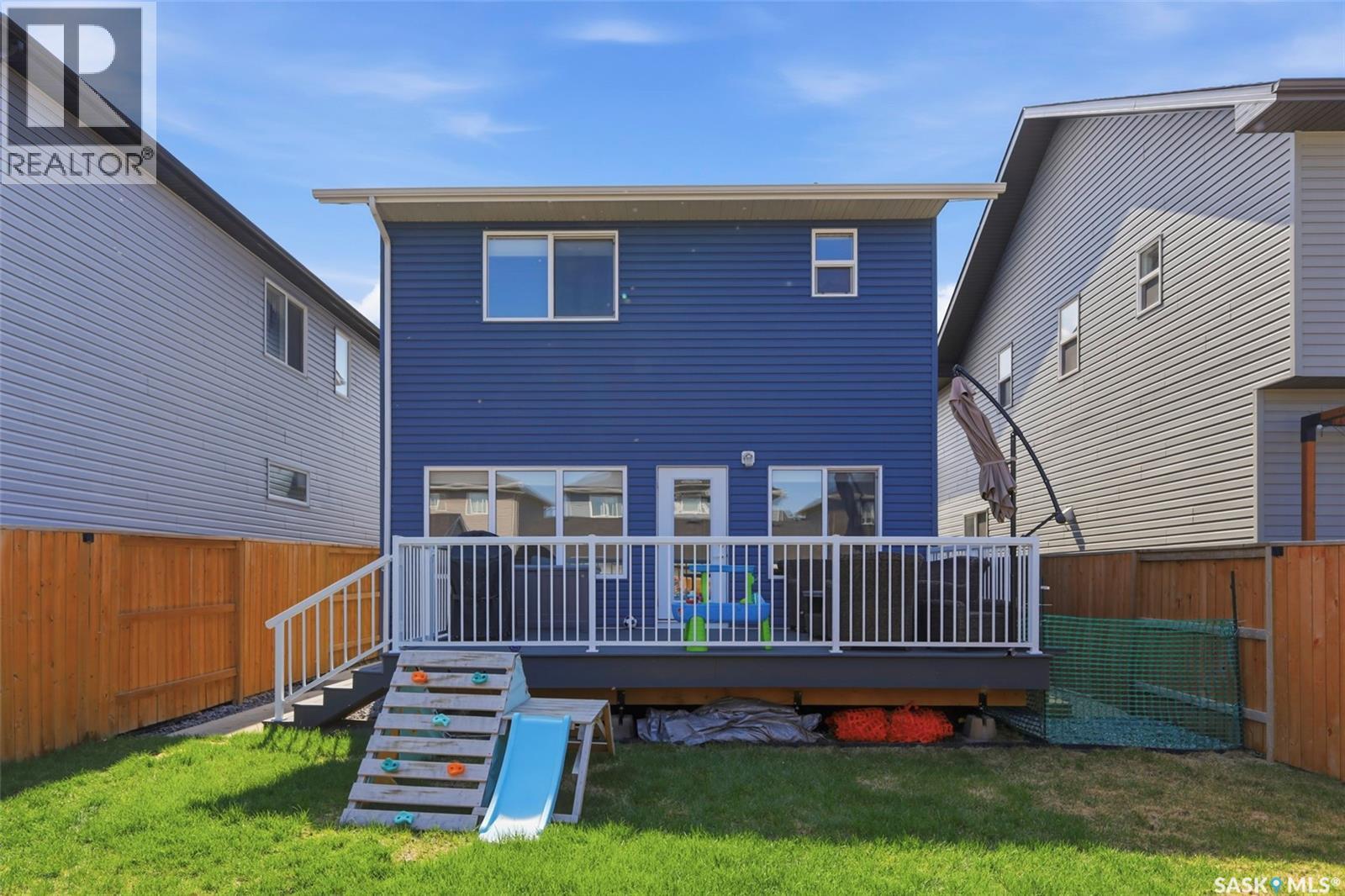263 Skopik Crescent, Saskatoon, SK