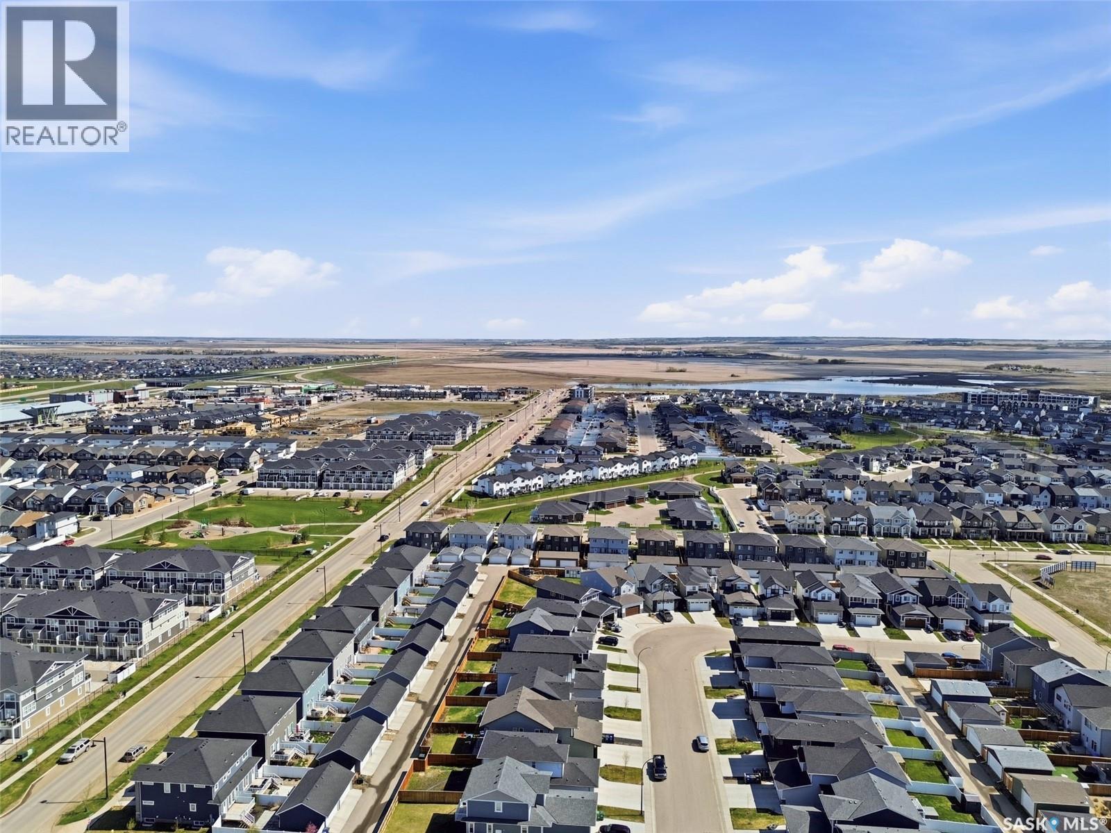 263 Skopik Crescent, Saskatoon, SK
