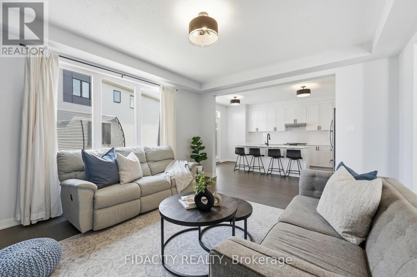 1002 Curraglass Walk, Ottawa, ON