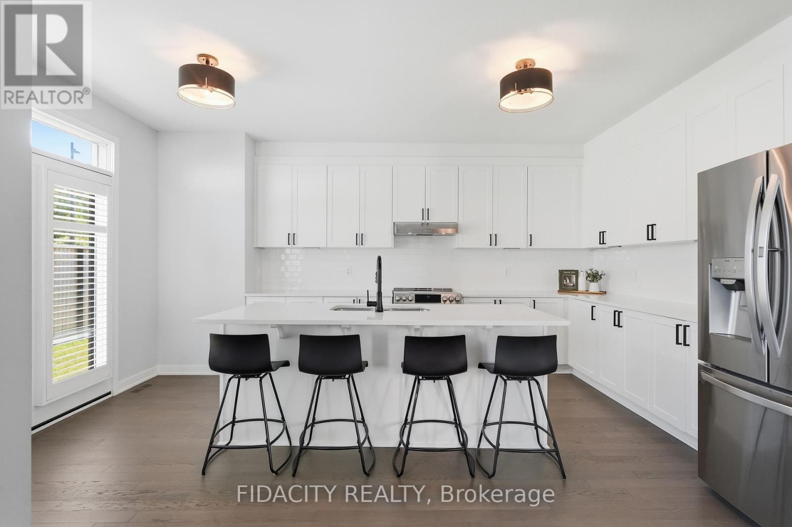 1002 Curraglass Walk, Ottawa, ON