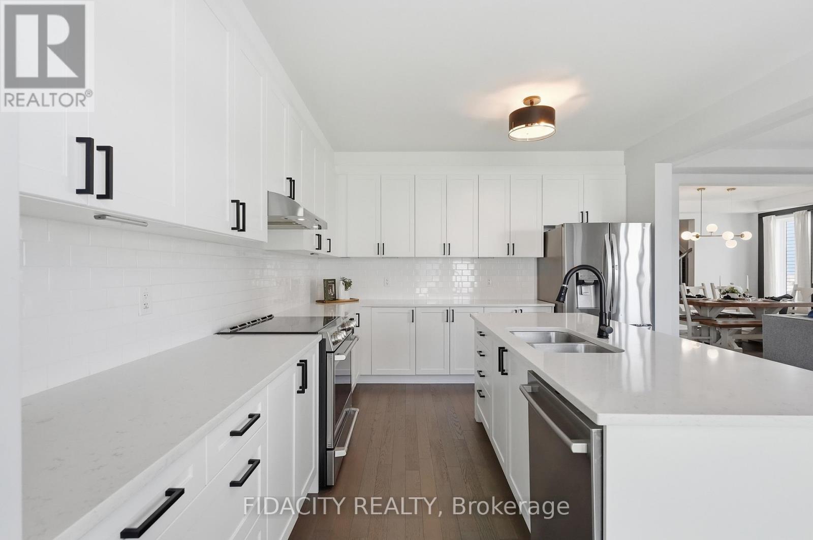 1002 Curraglass Walk, Ottawa, ON