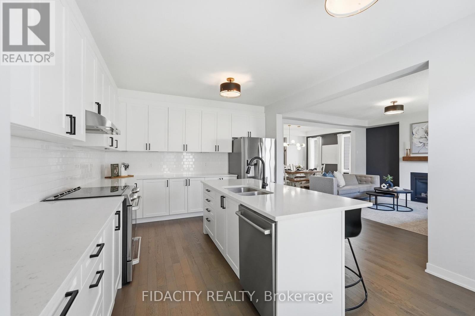 1002 Curraglass Walk, Ottawa, ON