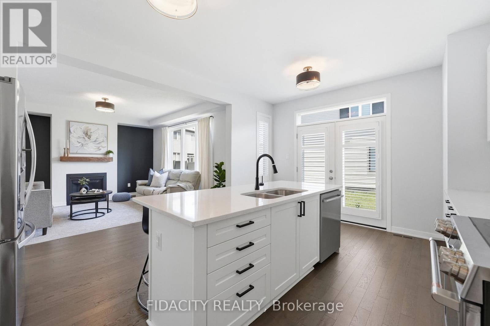 1002 Curraglass Walk, Ottawa, ON