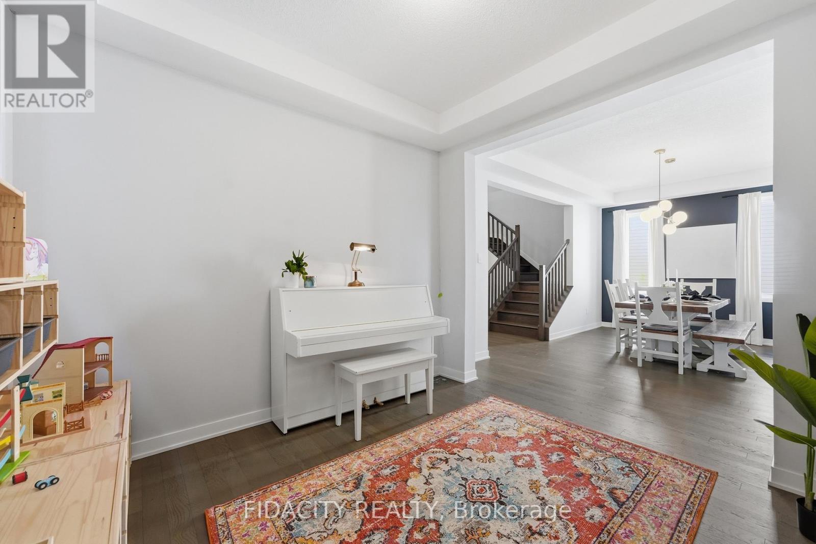 1002 Curraglass Walk, Ottawa, ON