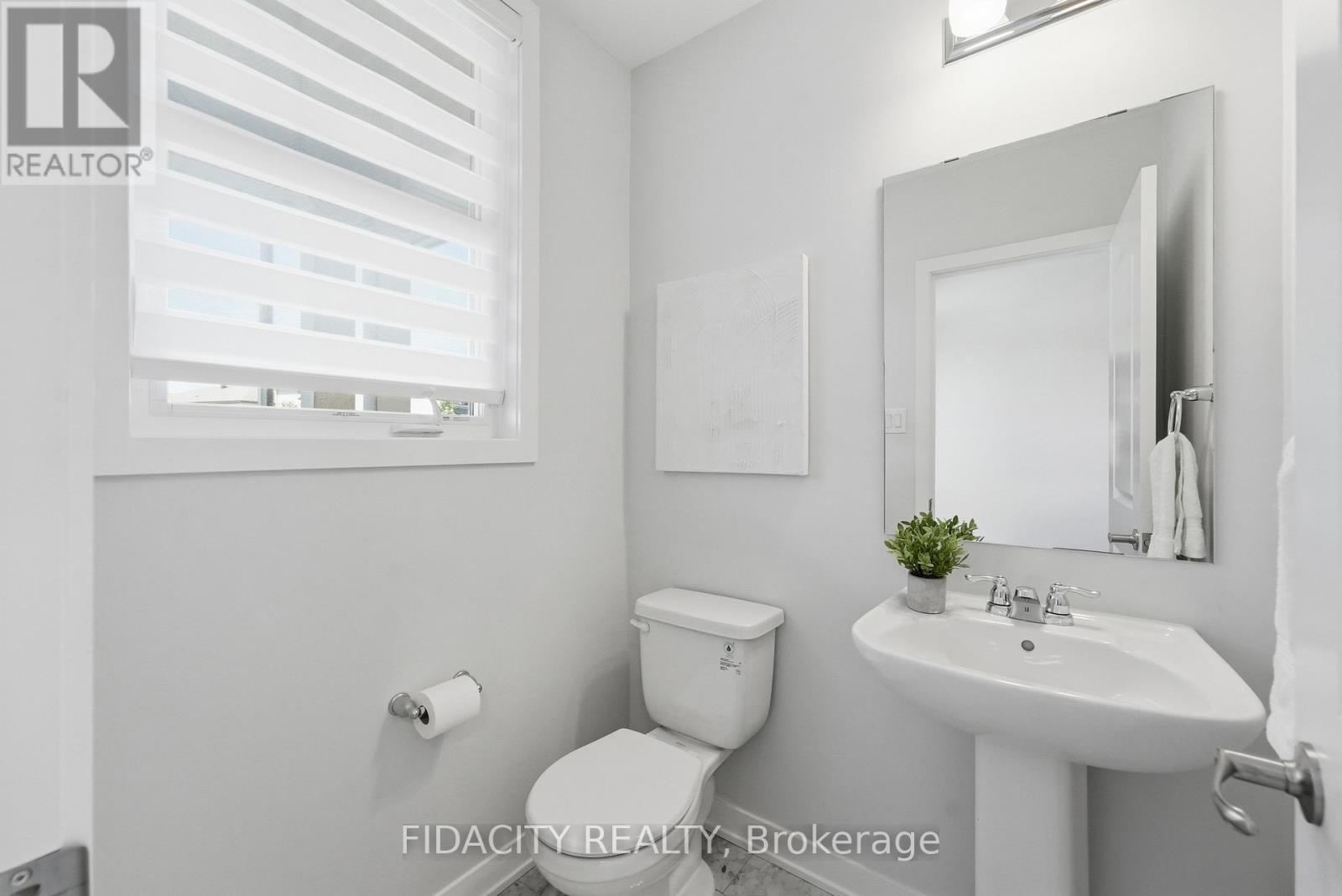 1002 Curraglass Walk, Ottawa, ON