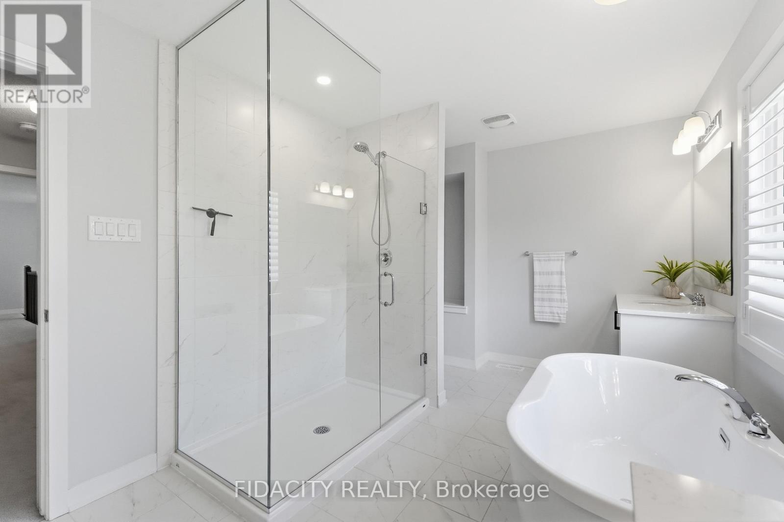 1002 Curraglass Walk, Ottawa, ON