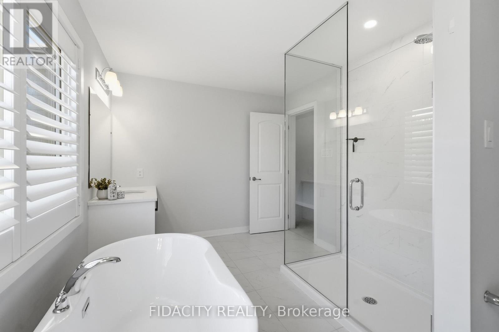 1002 Curraglass Walk, Ottawa, ON