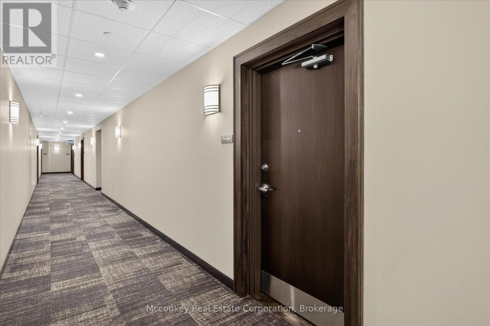 Elevator access nearby + stairs too - 2 - 19 Hampton Lane, Selwyn, ON