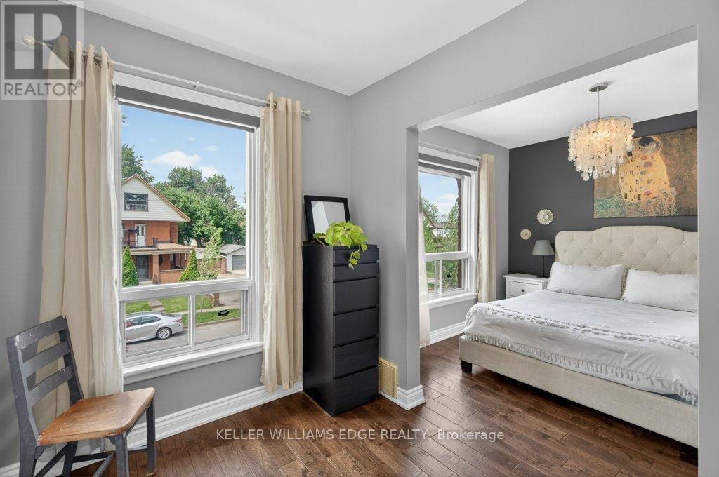 225 Prospect Street S, Hamilton, ON