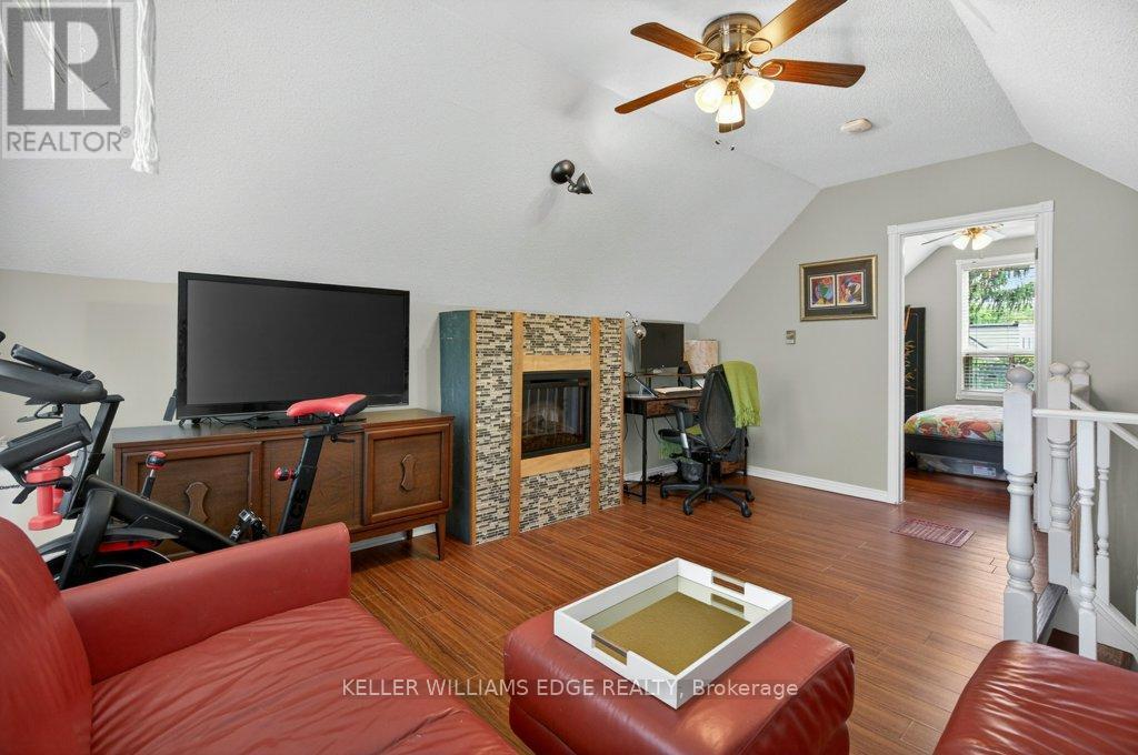225 Prospect Street S, Hamilton, ON