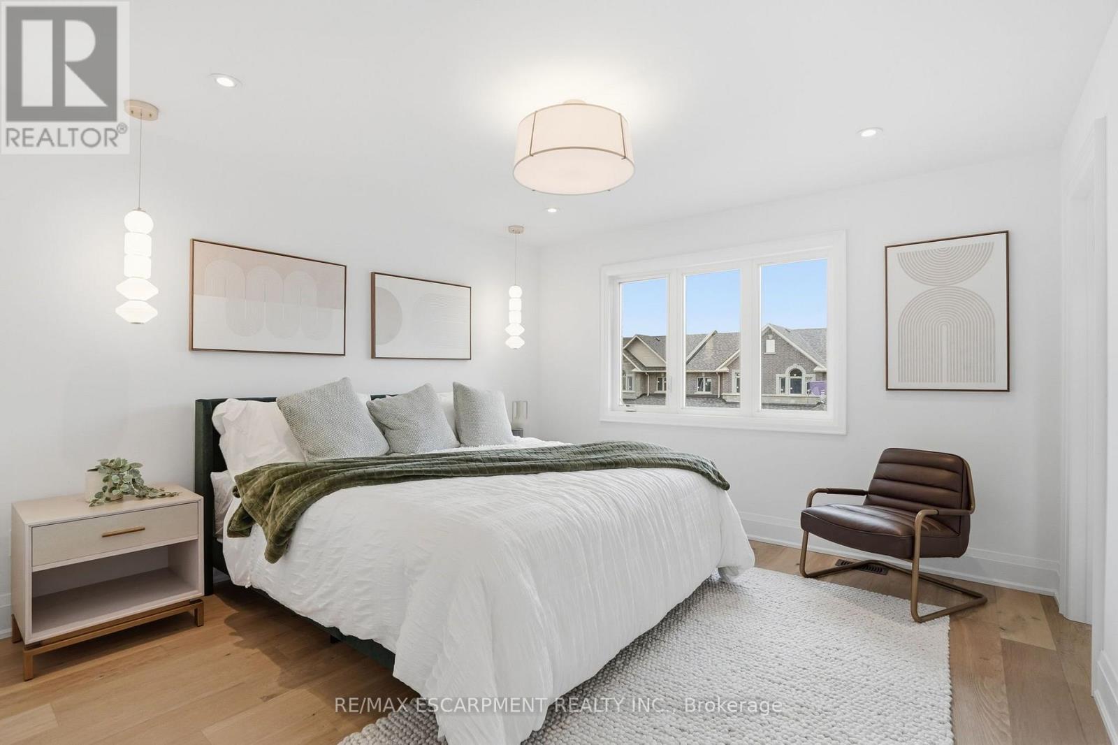 25 Rainey Drive, East Luther Grand Valley, ON - Indoor Photo Showing Bedroom
