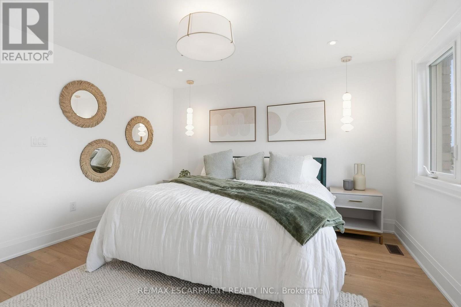 25 Rainey Drive, East Luther Grand Valley, ON - Indoor Photo Showing Bedroom