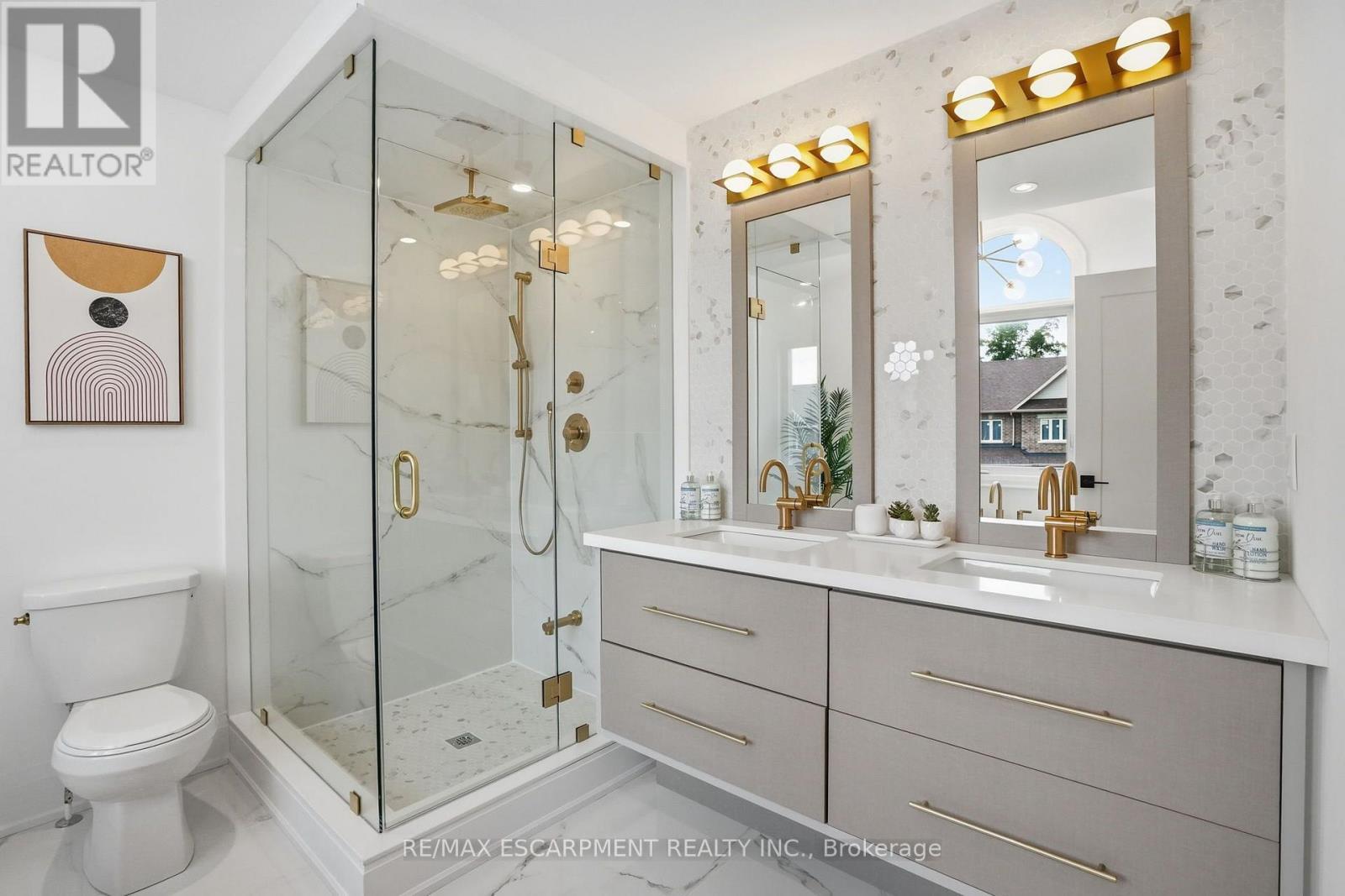 25 Rainey Drive, East Luther Grand Valley, ON - Indoor Photo Showing Bathroom