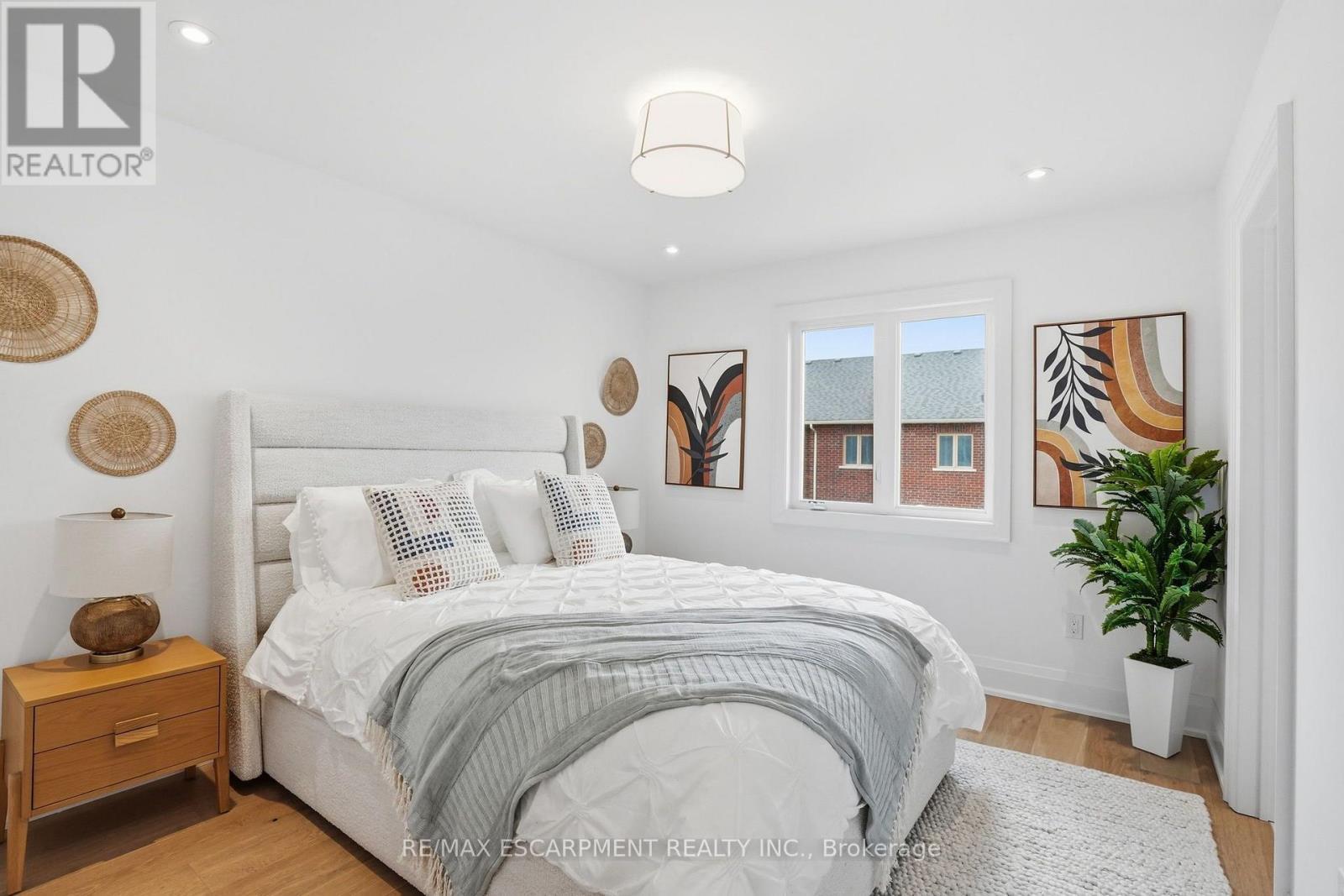 25 Rainey Drive, East Luther Grand Valley, ON - Indoor Photo Showing Bedroom