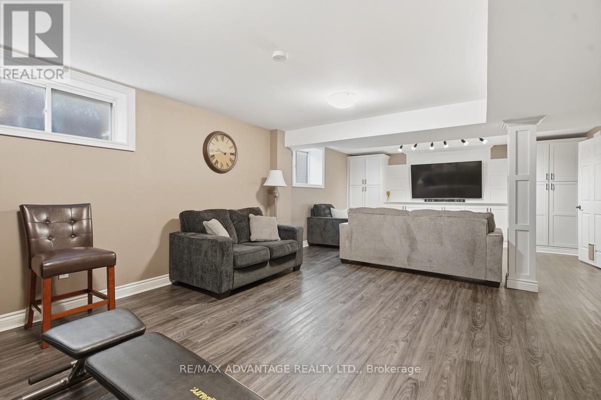 764 Eclipse Walk, London North (North B), ON