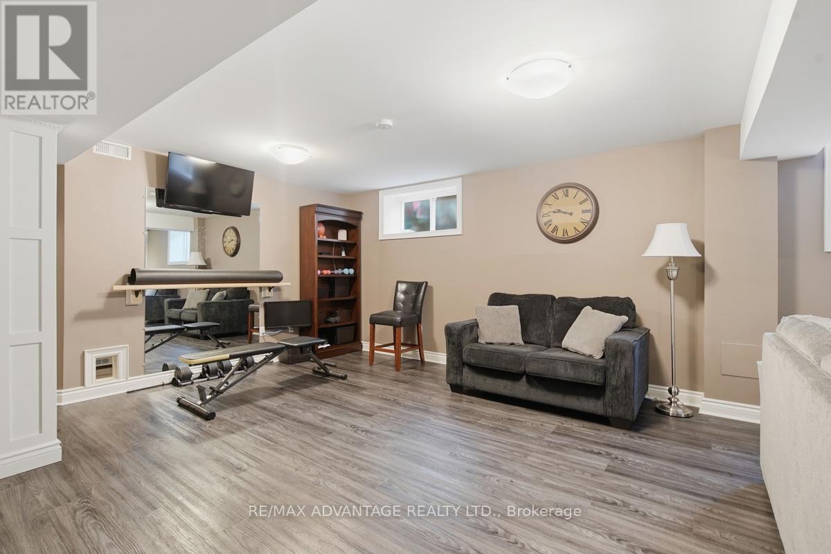 764 Eclipse Walk, London North (North B), ON