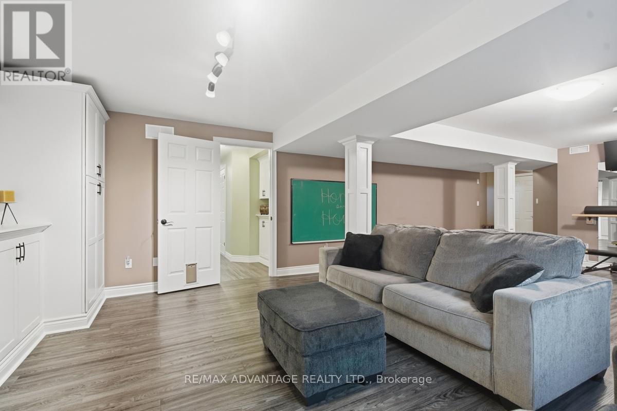 764 Eclipse Walk, London North (North B), ON