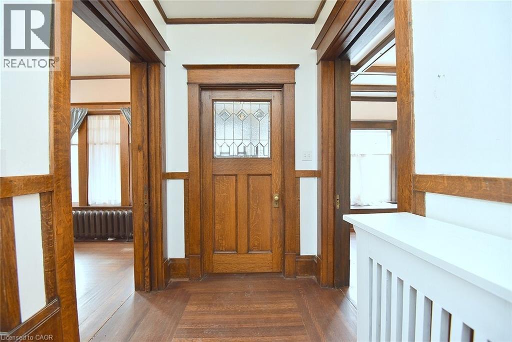 103 Sherman Avenue S, Hamilton, ON - Indoor Photo Showing Other Room