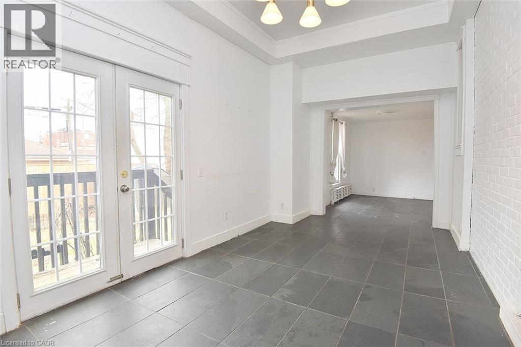 103 Sherman Avenue S, Hamilton, ON - Indoor Photo Showing Other Room