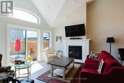 Living Room with fireplace -