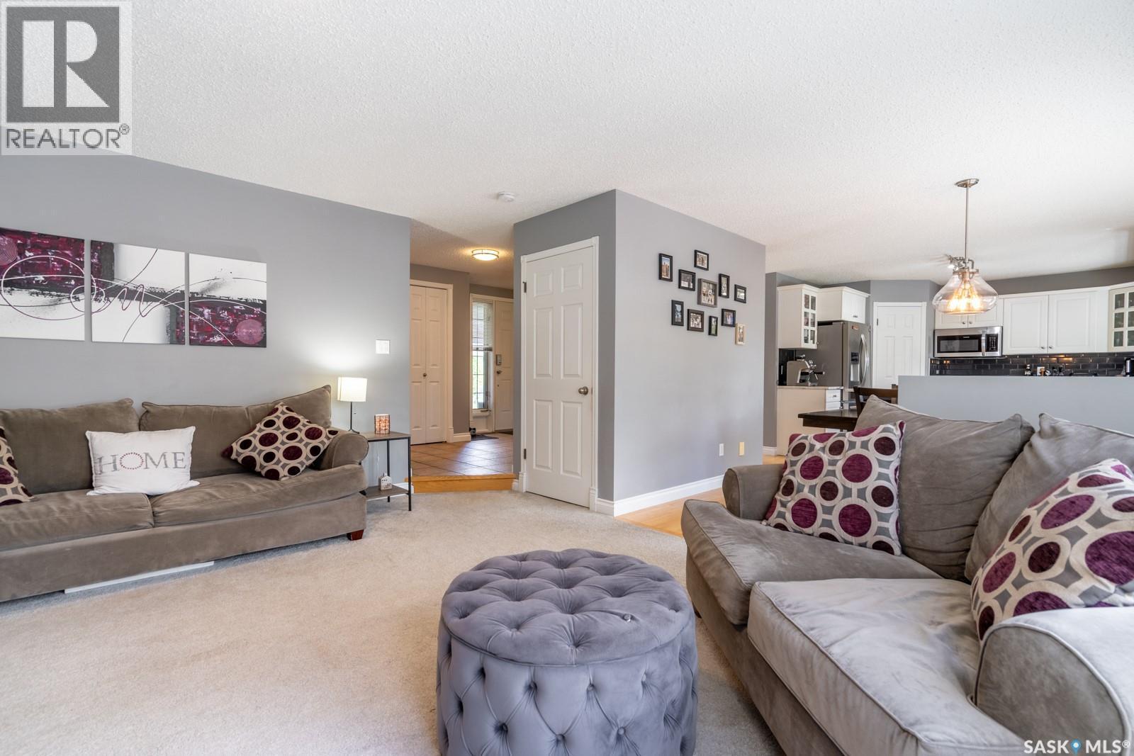 2952 St James Crescent, Regina, SK