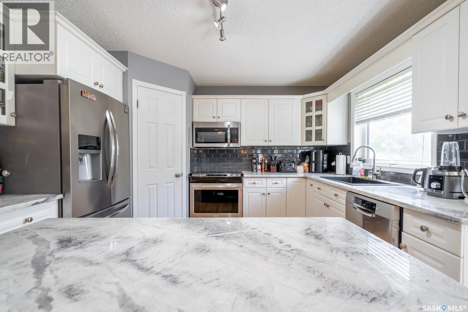 2952 St James Crescent, Regina, SK