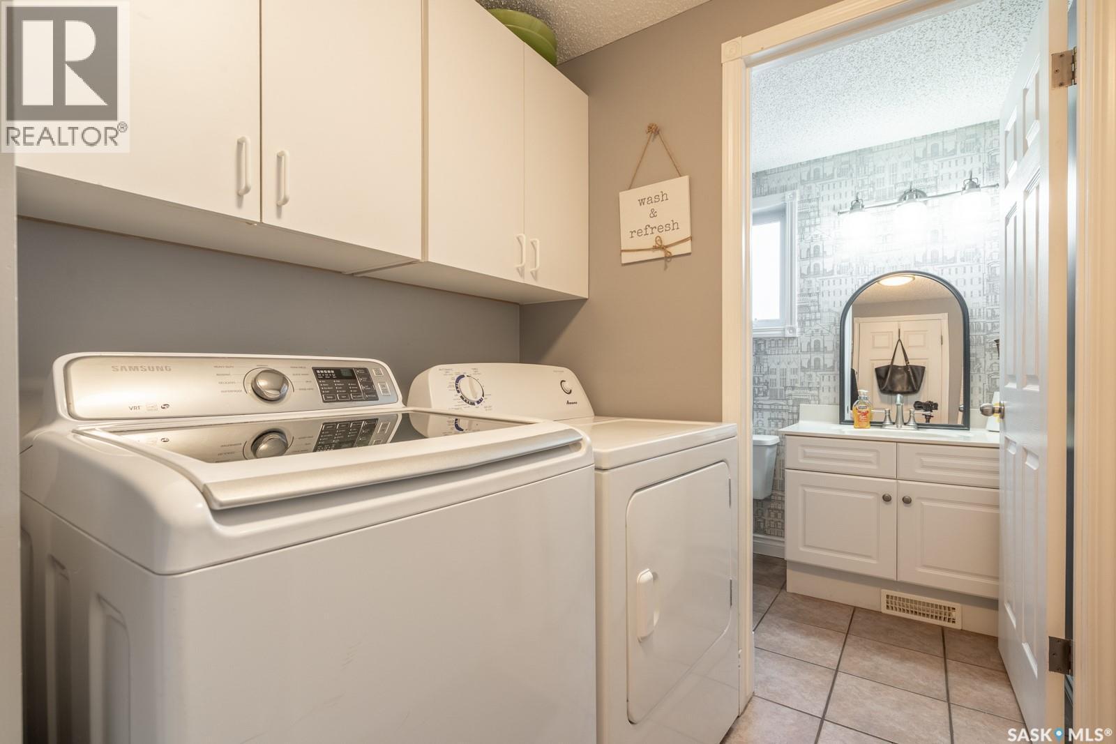 2952 St James Crescent, Regina, SK