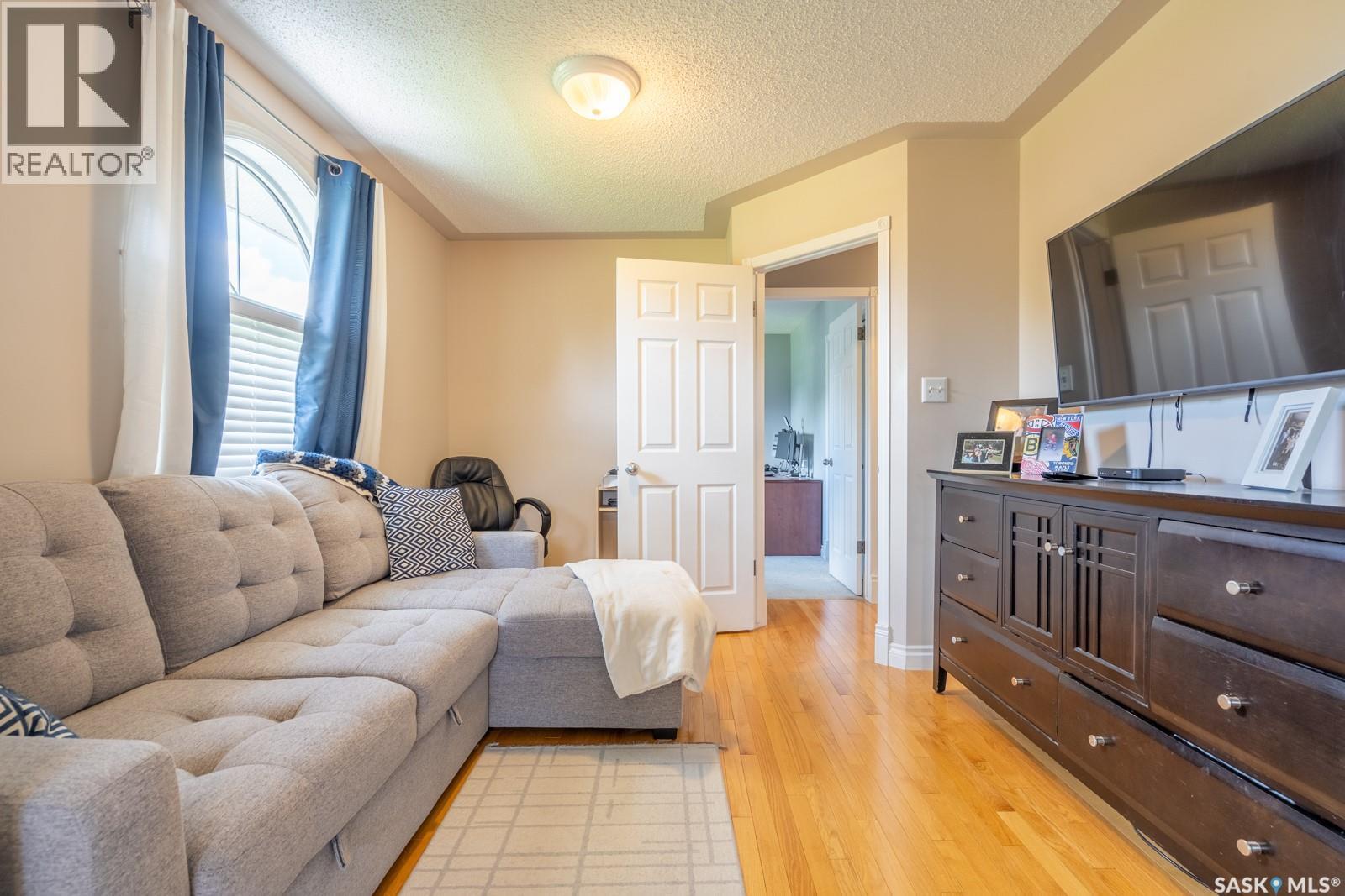2952 St James Crescent, Regina, SK