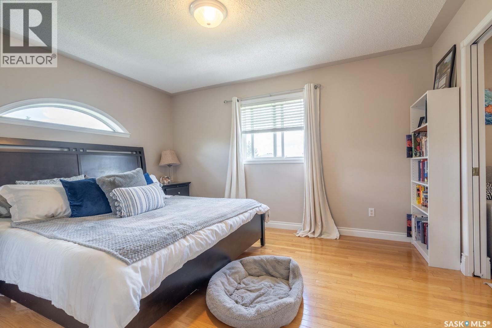 2952 St James Crescent, Regina, SK