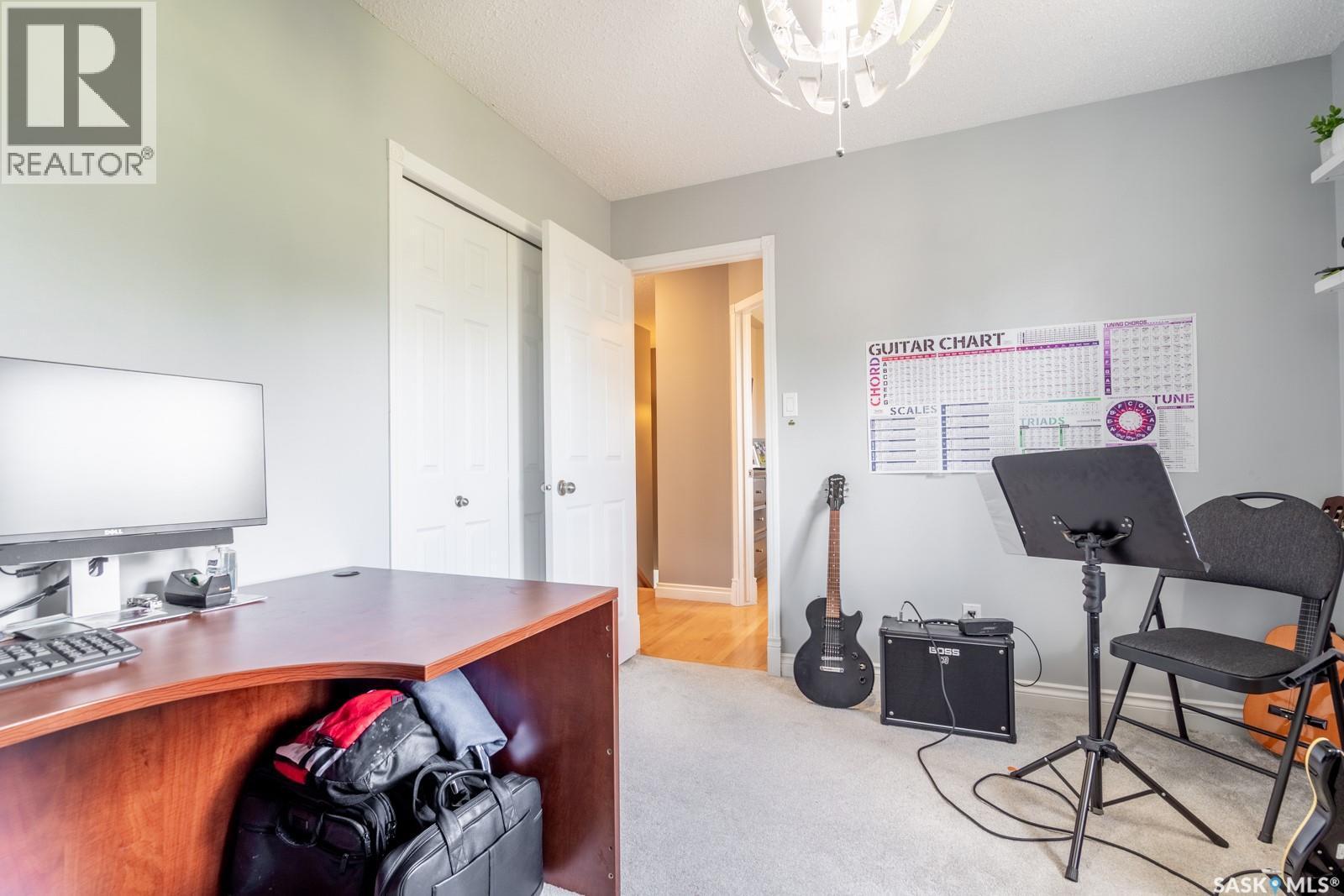2952 St James Crescent, Regina, SK